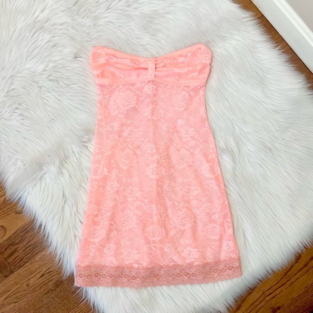 Vintage Y2K pink lace strapless dress 🌸by Tezenis
